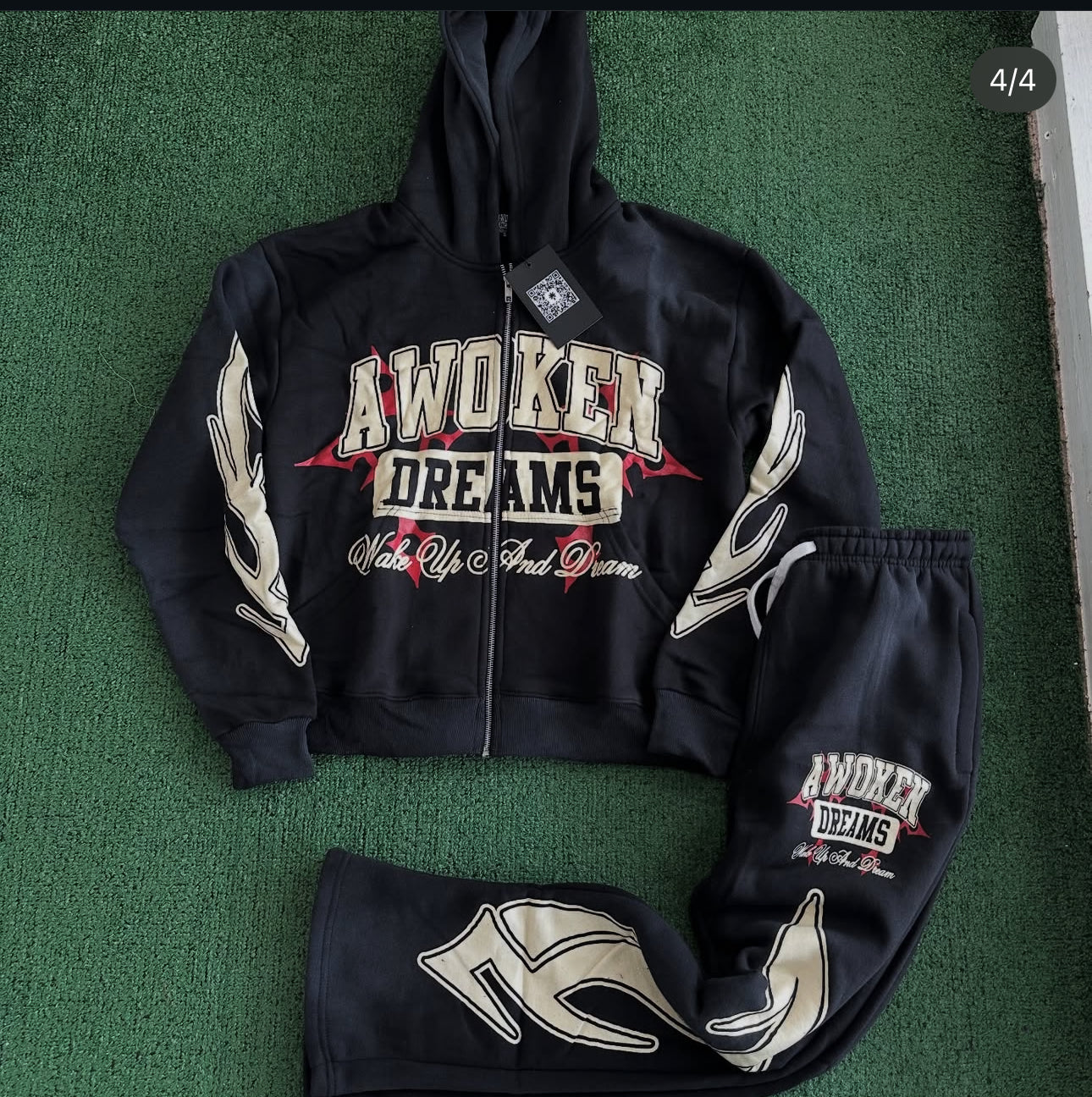 Awoken Dream sweatsuit set black