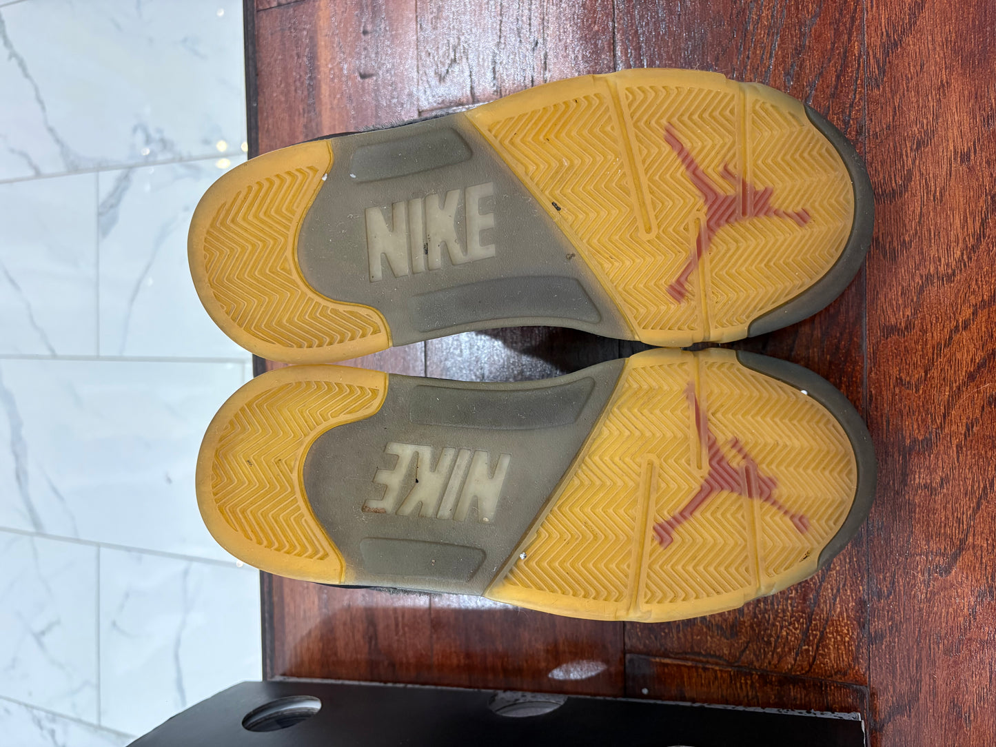 Jordan 5 Retro Off-White Muslin - Used